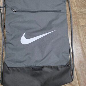 Nike Cinch Bag in Grey NWT